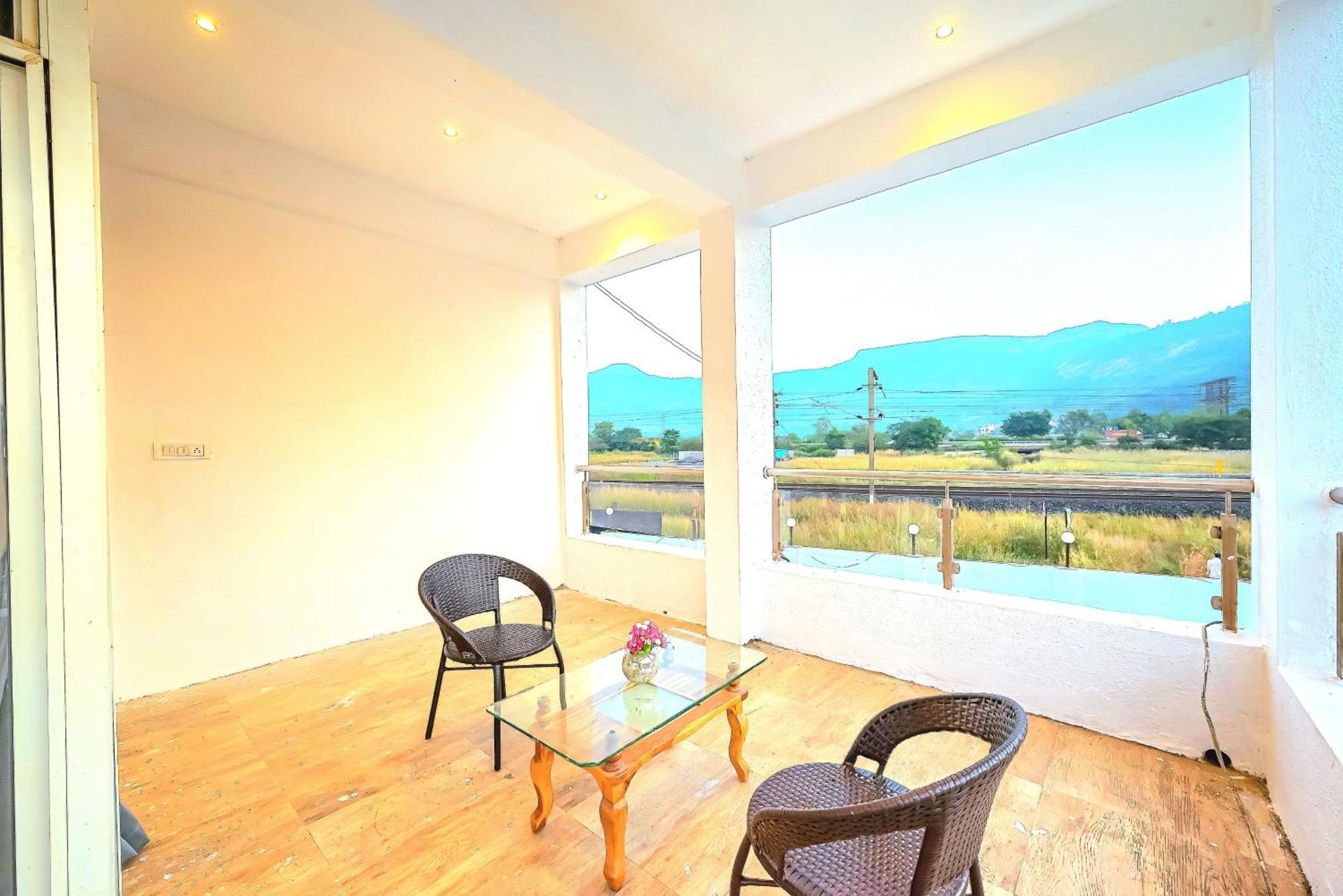 Empyrean Stay II 6Bhk Big Daddy Villa Ll Ac II Pvt Pool II Terrace View II Lux Lonavala Bagian luar foto